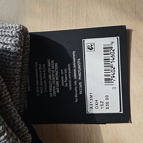 ISOTONER NWT signature smart touch gloves in grey gray - Picture 6 of 6